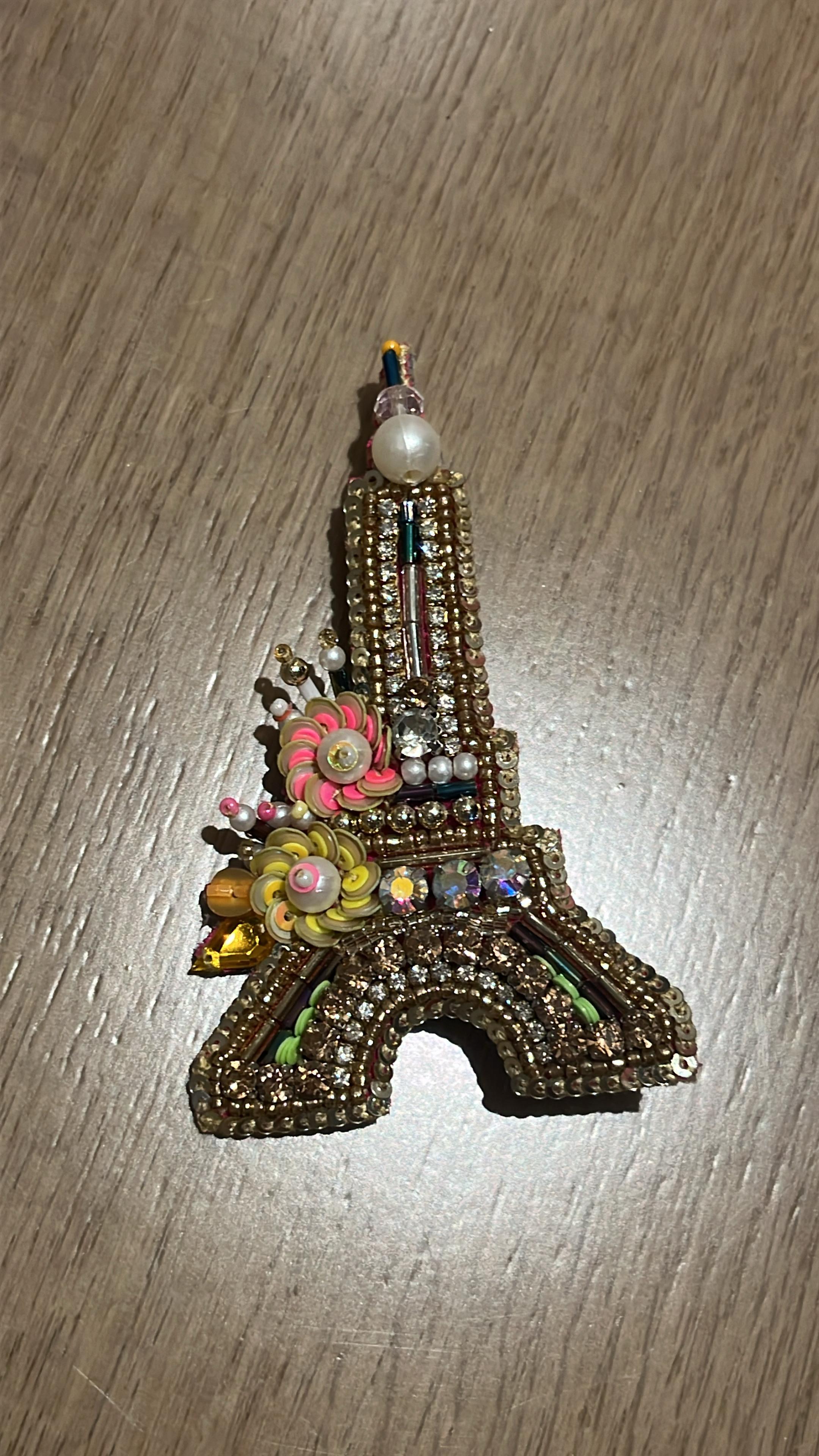 Eiffel Tower Dreamy Brooch